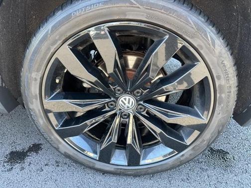 2021 Volkswagen Tiguan 2.0T SE R-Line Black