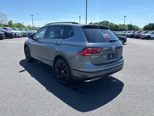 2021 Volkswagen Tiguan 2.0T SE R-Line Black