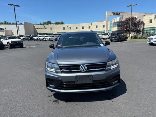2021 Volkswagen Tiguan 2.0T SE R-Line Black