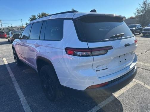 2021 Jeep Grand Cherokee L Laredo