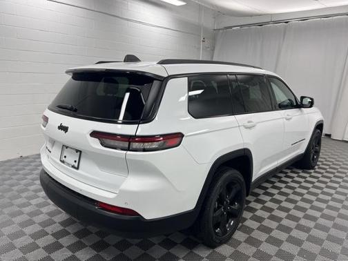 2021 Jeep Grand Cherokee L Laredo