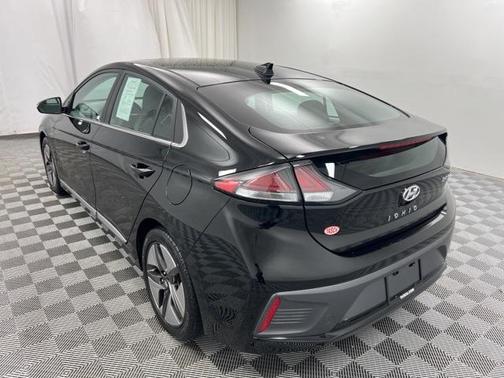2020 Hyundai IONIQ Hybrid SEL
