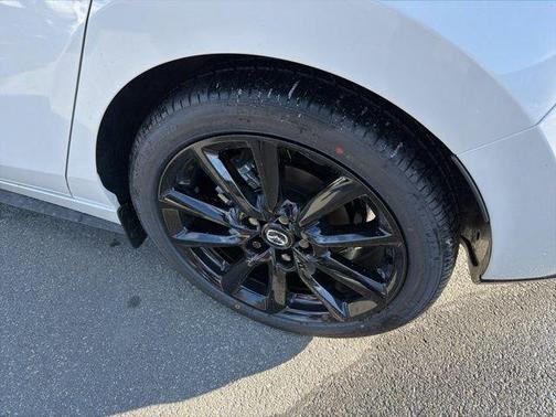 Snowflake White Pearl 2026 Mazda Mazda3 FWD w/Premium Package