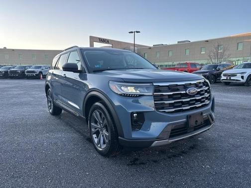 2025 Ford Explorer Active