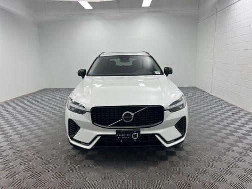 Crystal White 2025 Volvo XC60 Plug-In Hybrid T8 Plus