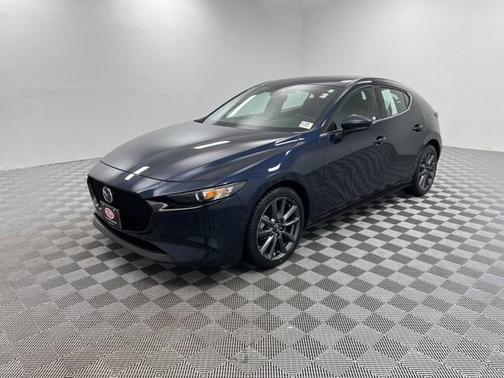 2022 Mazda Mazda3 FWD w/Preferred Package