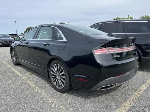 2017 Lincoln MKZ Select