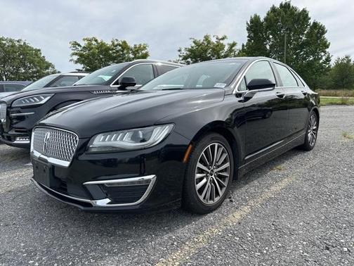 2017 Lincoln MKZ Select