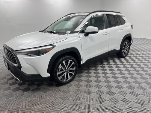 2022 Toyota Corolla Cross XLE
