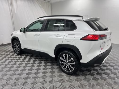 2022 Toyota Corolla Cross XLE