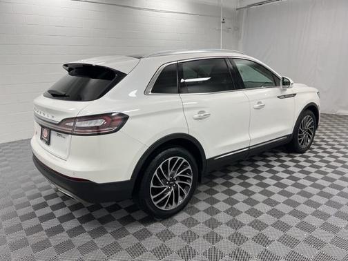 2020 Lincoln Nautilus Reserve