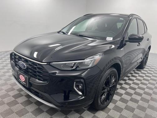 2023 Ford Escape ST-Line Elite
