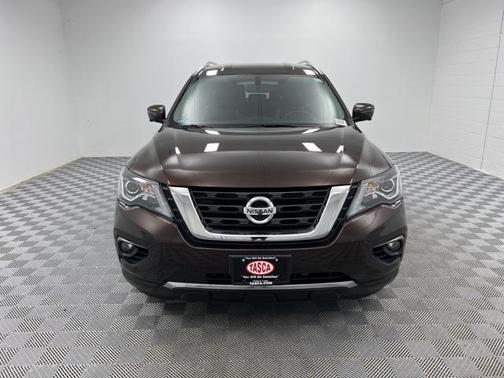 2019 Nissan Pathfinder SL