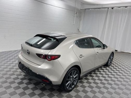 2023 Mazda Mazda3 FWD w/Select Package
