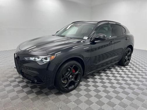 2025 Alfa Romeo Stelvio Sprint