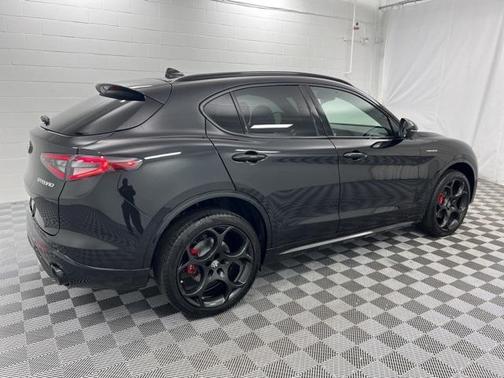 2025 Alfa Romeo Stelvio Sprint