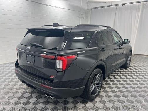 Agate Black Metallic 2025 Ford Explorer ST