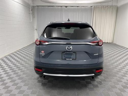2022 Mazda CX-9 Carbon Edition