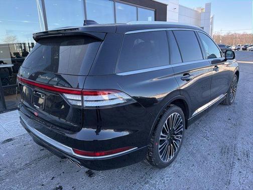 Infinite Black Metallic 2026 Lincoln Aviator Black Label AWD