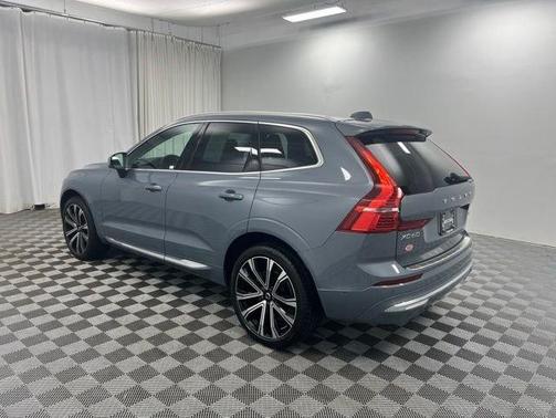 Thunder Gray Metallic 2023 Volvo XC60 B5 Ultimate Bright Theme