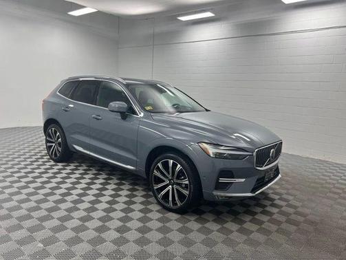 Thunder Gray Metallic 2023 Volvo XC60 B5 Ultimate Bright Theme