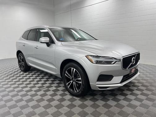 2020 Volvo XC60 T5 Momentum