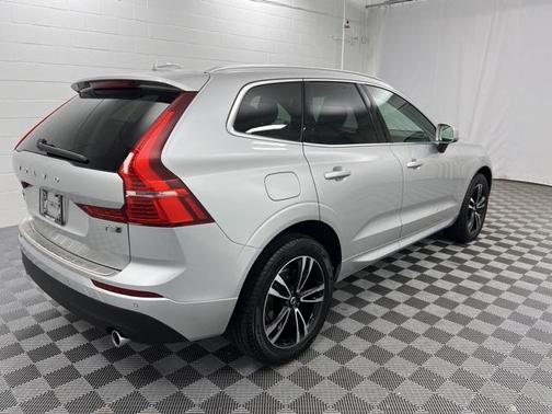 2020 Volvo XC60 T5 Momentum