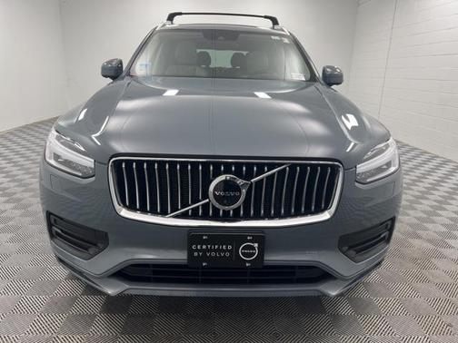 2022 Volvo XC90 T6 Momentum 6 Passenger