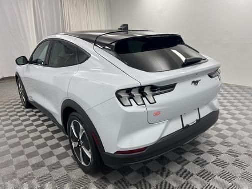 2021 Ford Mustang Mach-E Select
