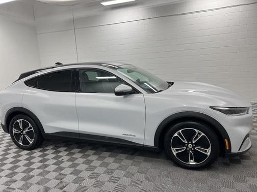 2021 Ford Mustang Mach-E Select