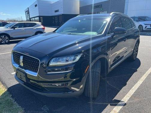 Infinite Black Metallic 2023 Lincoln Nautilus Reserve