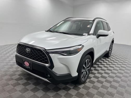 2022 Toyota Corolla Cross XLE