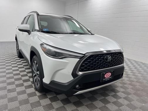 2022 Toyota Corolla Cross XLE