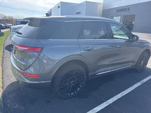 Metallic 2022 Lincoln Corsair Reserve