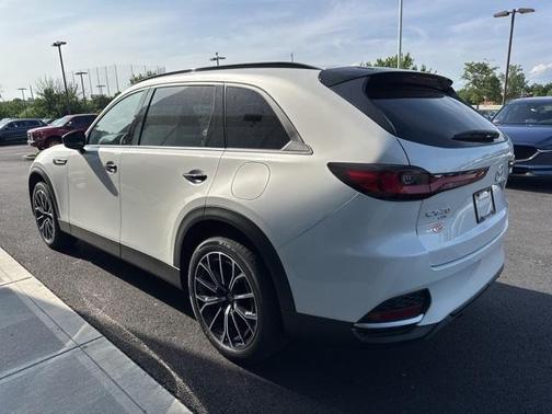 2025 Mazda CX-70 PHEV Premium Package