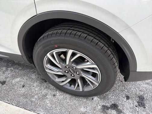 Pristine White 2026 Lincoln Corsair Premiere