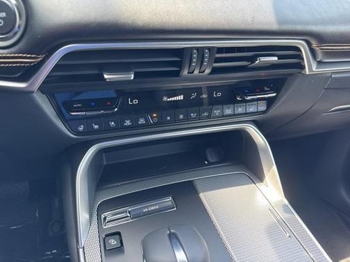 2025 Mazda CX-70 PHEV Premium Plus Package