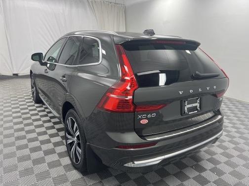 2022 Volvo XC60 B6 Inscription