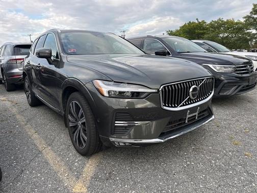 2022 Volvo XC60 B6 Inscription