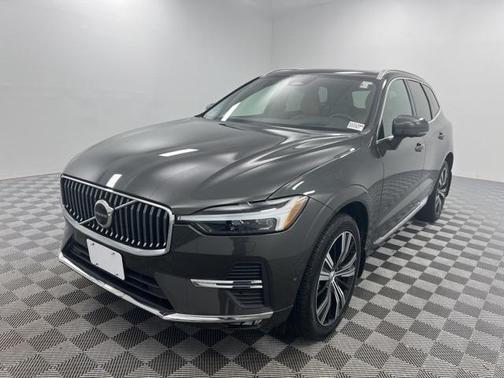 2022 Volvo XC60 B6 Inscription