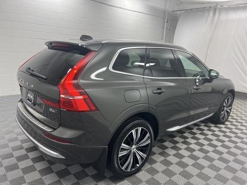 2022 Volvo XC60 B6 Inscription