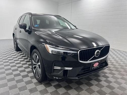 2022 Volvo XC60 B5 Momentum