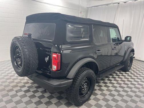 Shadow Black 2021 Ford Bronco Black Diamond