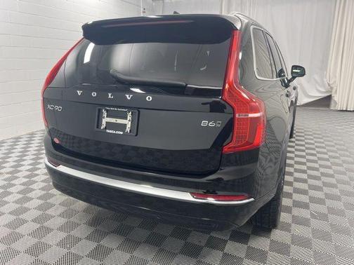 Onyx Black Metallic 2023 Volvo XC90 B6 Plus 6-Seater