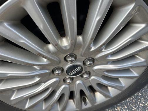 Agate Black Metallic 2019 Lincoln Nautilus Standard