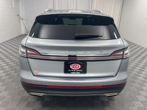 Silver Radiance Metallic 2022 Lincoln Nautilus Reserve