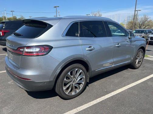 Silver Radiance Metallic 2022 Lincoln Nautilus Reserve