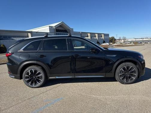 2025 Mazda CX-90 Premium Plus