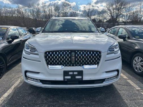 Pristine White 2022 Lincoln Aviator Black Label AWD