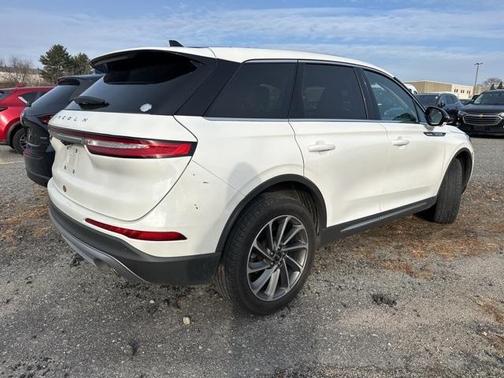 2023 Lincoln Corsair Standard